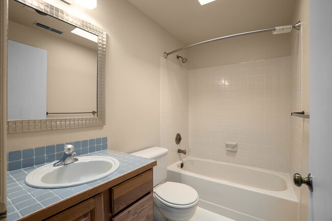 guest bath - 4222 Beach Dr SW