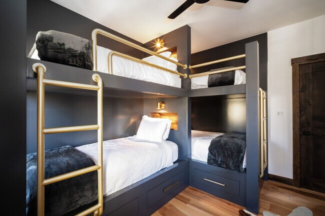 Building Photo - 116 Winterleaf Dr