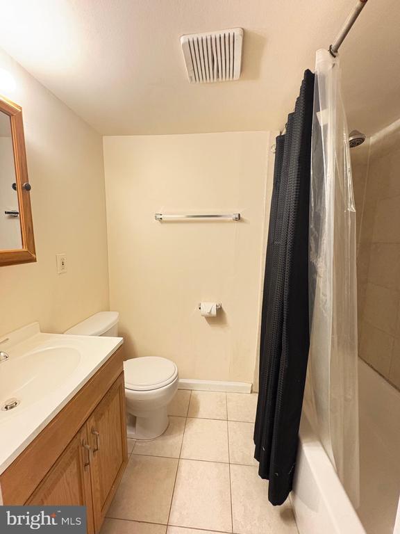 Building Photo - 11149 Captain's Walk Ct