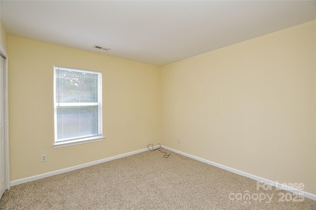 Building Photo - 6754 Sequoia Hills Dr