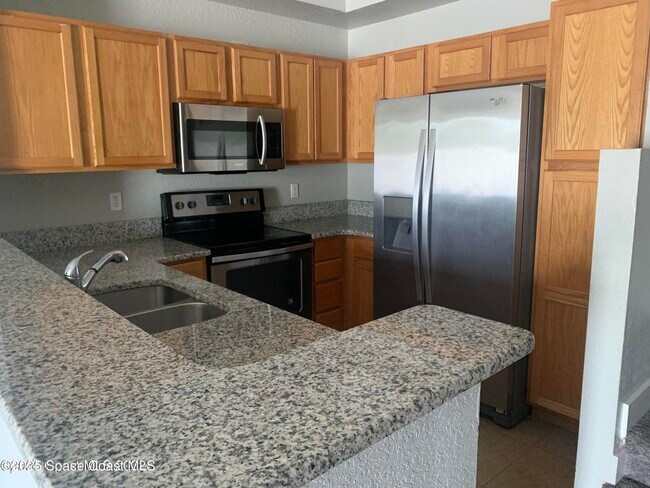 Building Photo - 100 Colibri Way