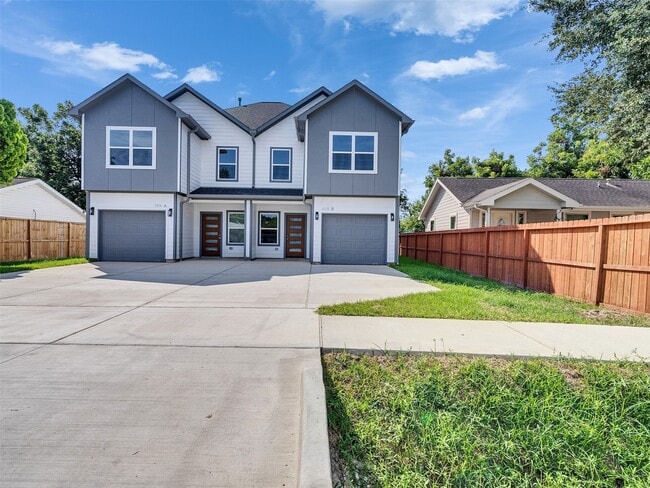 Primary Photo - 10131 Olga Ln