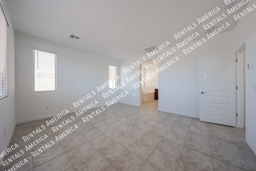 Building Photo - 25426 N 148th Dr