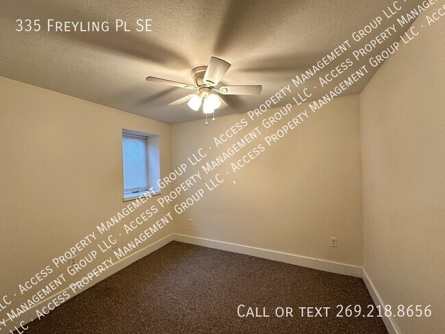 Building Photo - 335 Freyling Pl SE