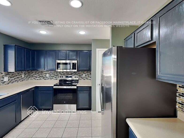 Building Photo - 2202 S 108th Ave