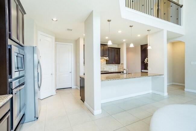 Building Photo - 4622 Regal Shadow Ln