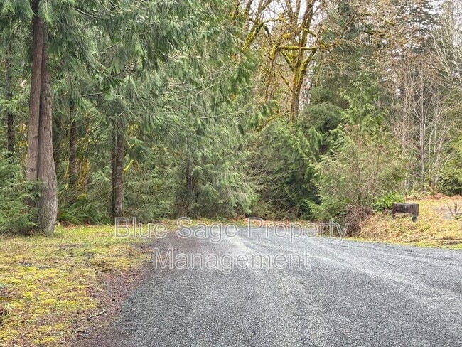 Building Photo - 241896 US-101