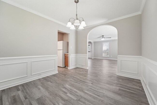 Building Photo - Stunning 4BD, 2.5BA Durham Home in a Prime...