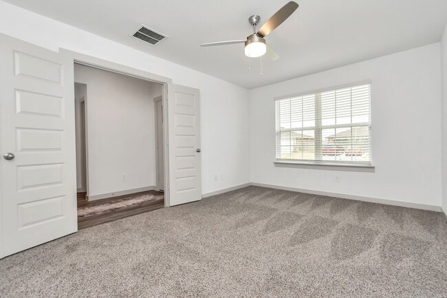 Building Photo - 1111 Pk Crst Dr