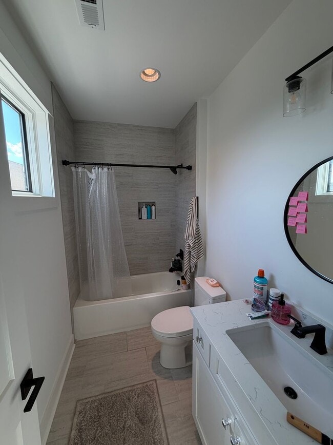 Building Photo - 9835 Clingmans Dome Dr