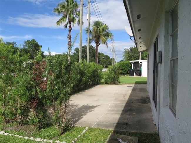 Building Photo - 10443 Manassas Cir