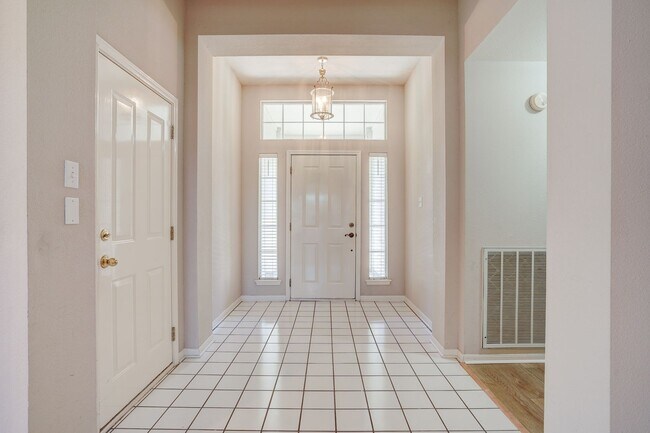 Building Photo - 9137 Fainwood Ln
