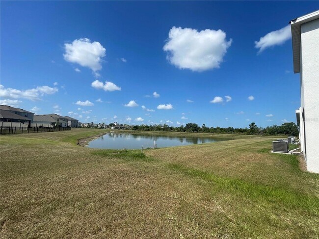 Building Photo - 33078 Major Oak Dr