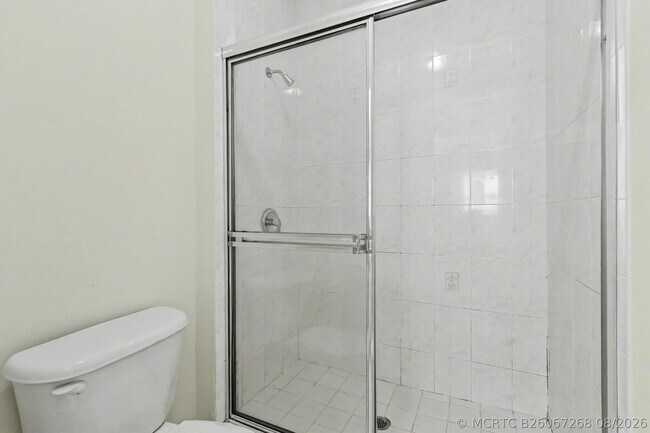Building Photo - 626 SW 106th Ave