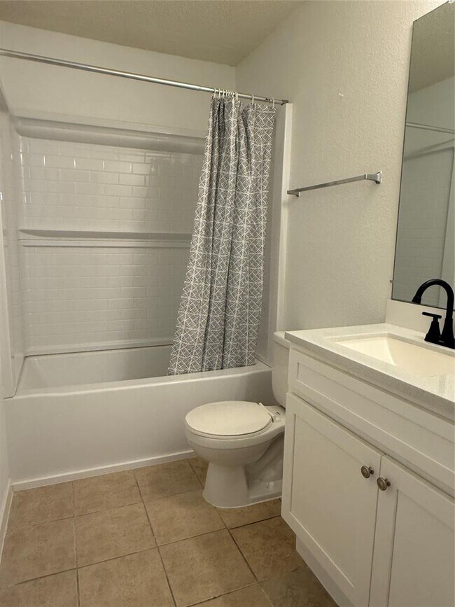Building Photo - 10616 Mellow Meadow Dr