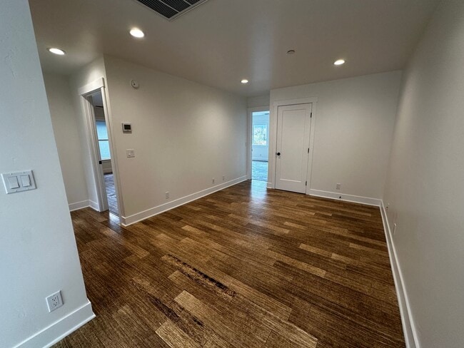 Building Photo - New Construction in Down Town Bishop West side!