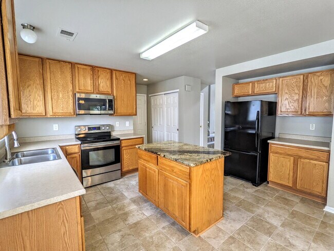 Building Photo - 3802 Glenarbor Ln