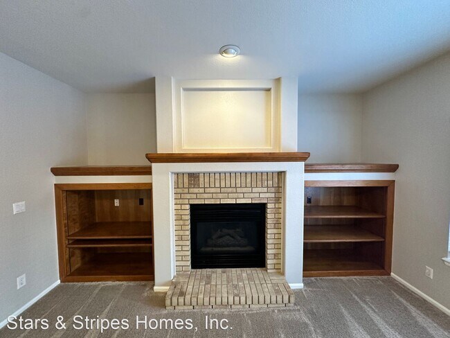 Building Photo - 4 br, 2.5 bath House - 19014 E. Prentice C...