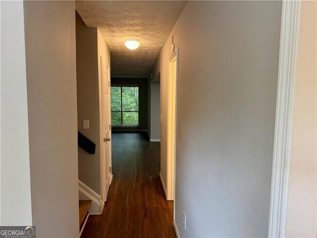 Building Photo - 1059 Mariners Dr