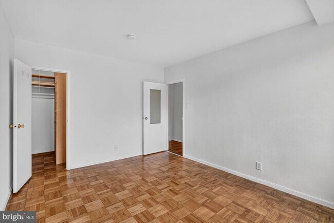 Building Photo - 4200 Cathedral Ave NW