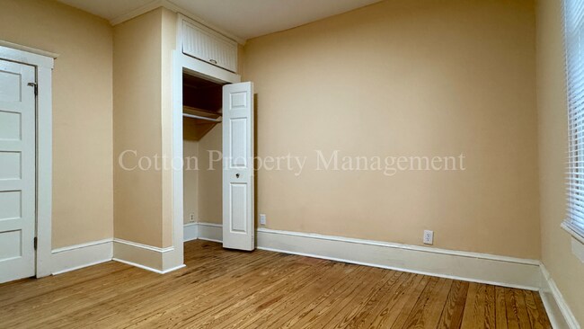 Building Photo - 315 S 15th St