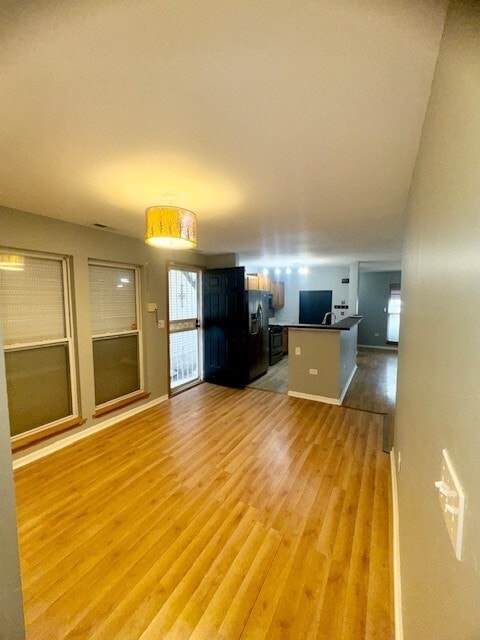 Building Photo - 7853 S Normal Ave