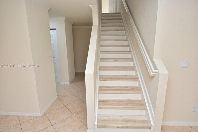 Building Photo - 4648 56th Ln