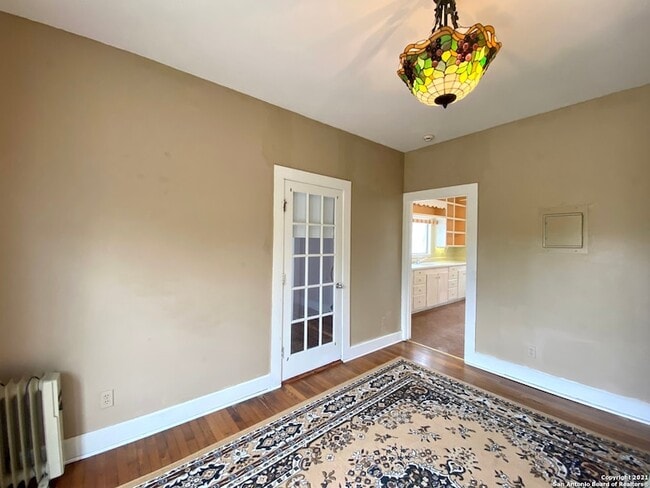 Building Photo - 489 Deer Creek W