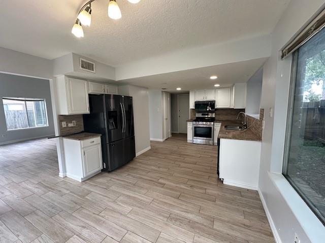 Building Photo - 15818 Oak Mountain Dr
