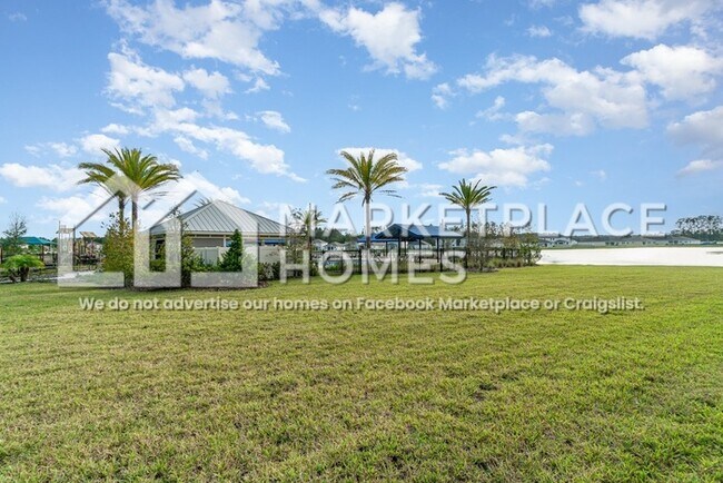 Building Photo - 11033 Stapleton Dr
