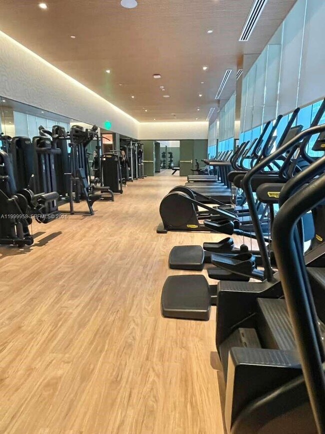 Building Photo - 77 SE 5th St