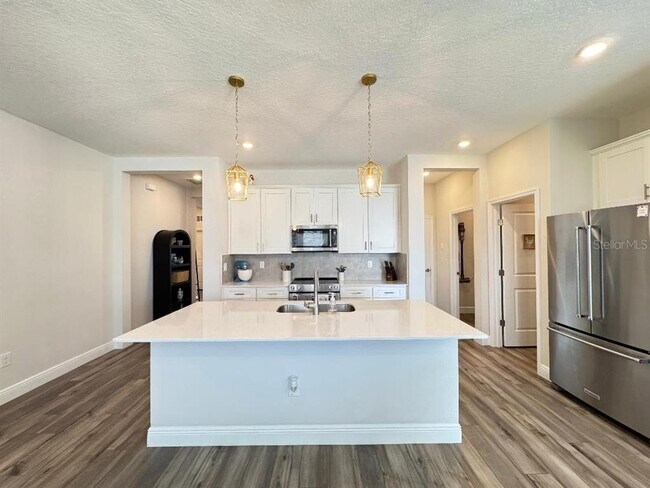 Building Photo - 10353 Fieldstone Myrtle Wy