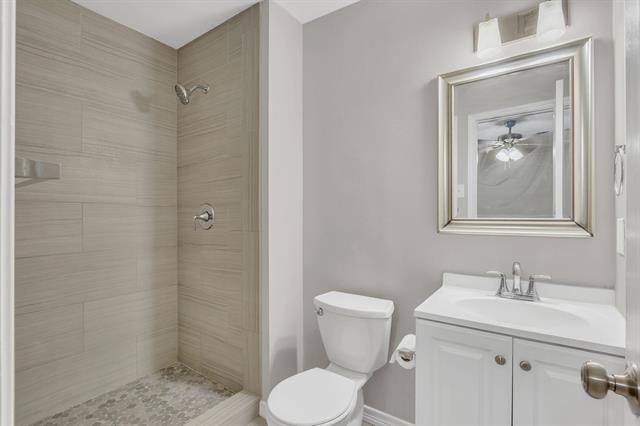 Building Photo - 439 Clover Ln