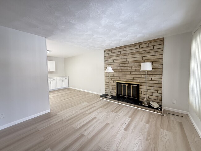 Building Photo - 814 Taylor St