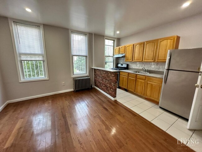 Primary Photo - EAST NEW YORK~NEWLY RENOVATED~HEAT & HOT W...