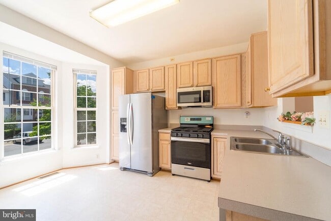 Building Photo - 15154 Brazil Cir