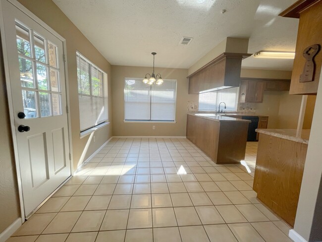 Building Photo - 3510 Rolling Terrace Dr