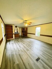 Building Photo - 61 Page Dr