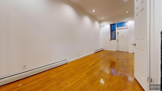 Building Photo - 237 E 5th St