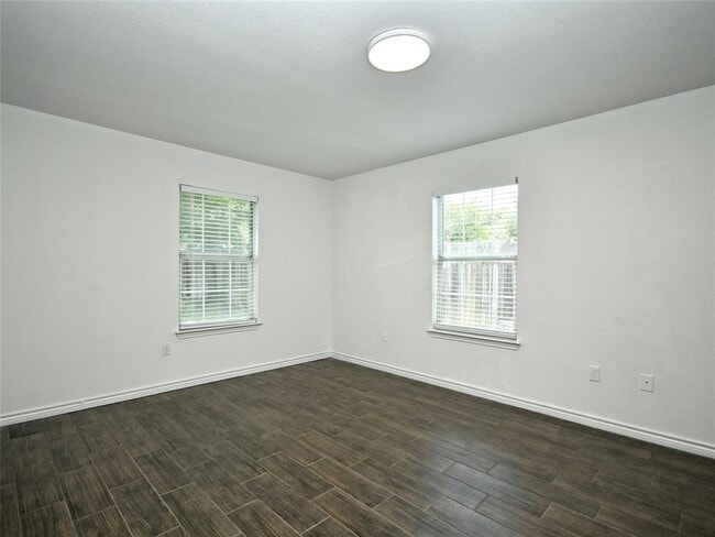 Building Photo - 411 Delmar Ave