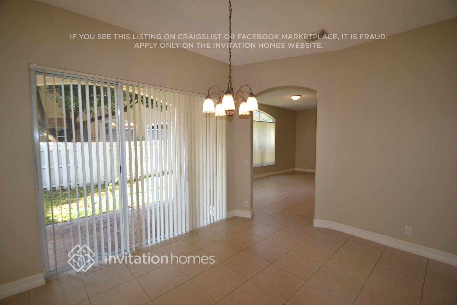 Building Photo - 3736 SW 50th St