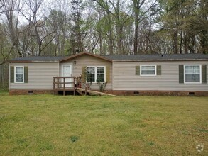 Building Photo - 1082 State Rd S-30-77