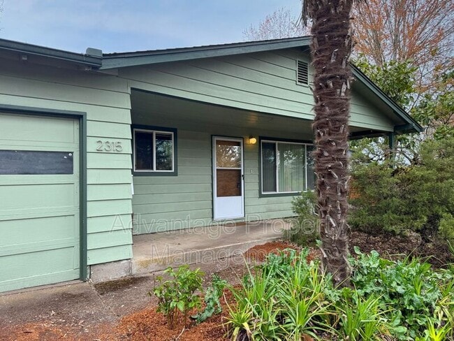 Building Photo - 2315 NW Circle Blvd