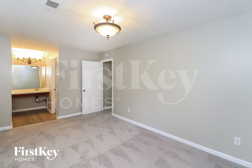 Building Photo - 4676 Tara Creek Trail