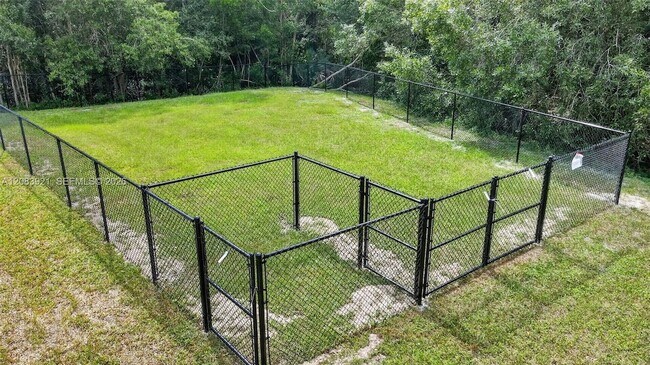 Building Photo - 9970 Rookery Cir