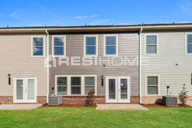 Building Photo - Newly Built Home! Receive one month FREE r...