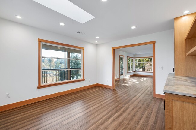 Building Photo - Lake Oswego 4 Bedroom Home w/View of Willa...