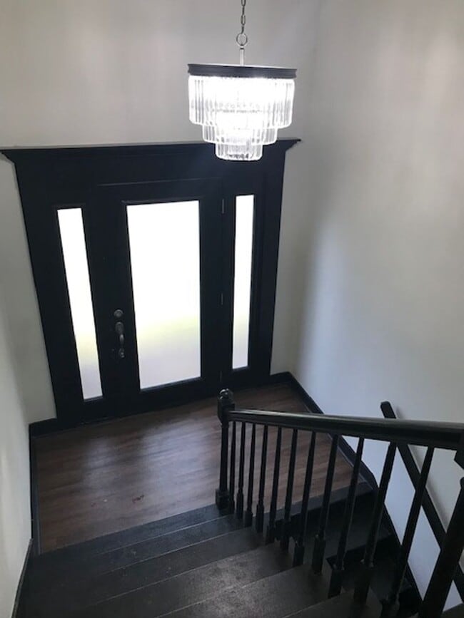 Building Photo - Breckenridge House