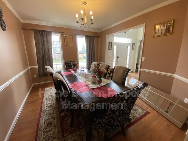 Building Photo - 11212 Katerina Dr S