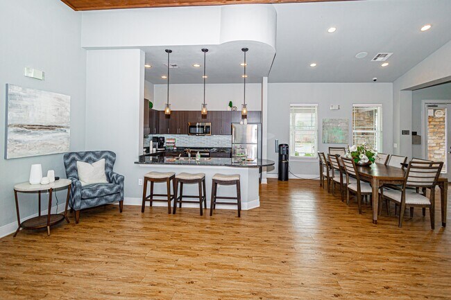 Building Photo - The Park at Bellagio